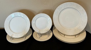 lot 175 image: White Velvet China Grouping by Rosenthal