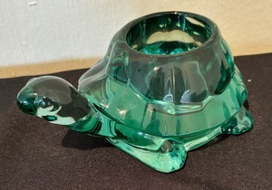 lot 179 image: Two Gorgeous Green Glass Candle Holders