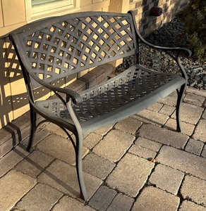 lot 195 image: Metal Patio Bench