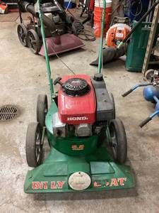 lot 13 image: Lawn Vacuum Billy Goat Model KD 50 1H