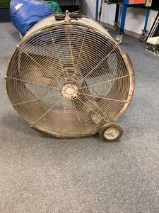 lot 58 image: 36 Blower Fan
