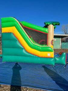 lot 5 image: Bounce House 13 x 15 Jungle Adventure