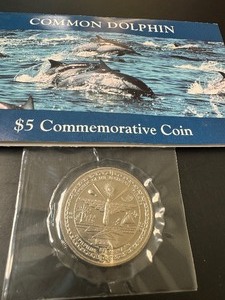 Marshall Islands - Common Dolphin $5 Commemorative Coin 1993