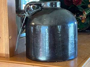 Crock Shoulder Jug