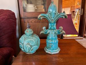 Decorative Items Lot