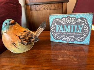 Decorative Items Lot