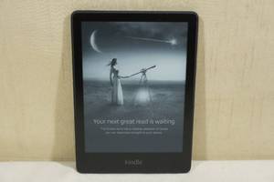 lot 16 image: Amazon Kindle Paperwhite Reader