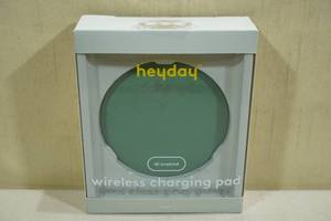 lot 24 image: Heyday Wireless Charging Pad