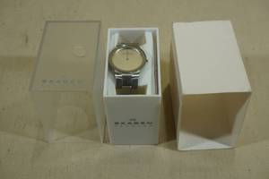 lot 163 image: Skagen Denmark Ladies Wrist Watch