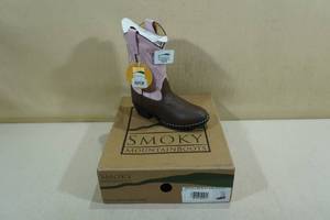 lot 180 image: Smoky Mountain Boots -Kids Size 12.5