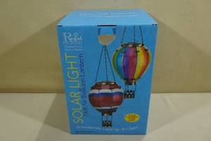 lot 185 image: Regal Solar Light Hot Air Balloon Lantern