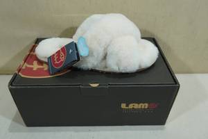 lot 197 image: Lamo Womens Serenity Slipper Sandals -XL 9-10