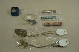 lot 210 image: Assorted Jewelry -Bracelets, Ring, Necklaces