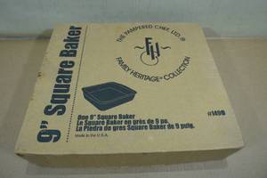 lot 222 image: The Pampered Chef 9 Square Baker Stoneware