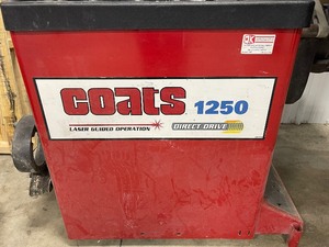 lot 2 image: Coats 1250 Wheel Balancer