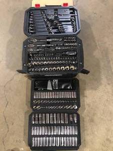Husky Mechanics Tool Set (290-Piece)  Customer Returns See Pictures