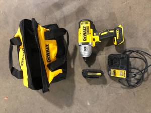 DEWALT 20V MAX Lithium-Ion Cordless 12 in. Impact Wrench Kit Customer Returns See Pictures
