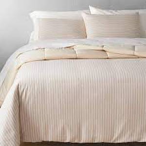 lot 19 image: Heavyweight Linen Blend Stripe Comforter & Sham Set - Casaluna-Natural