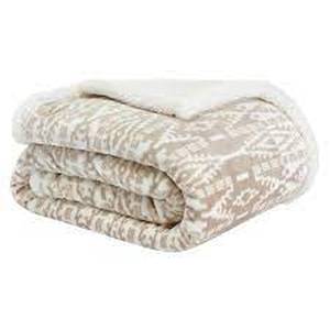 lot 108 image: 50x60 San Juan Faux Shearling Reversible Throw Blanket PearlCream - Eddie Bauer