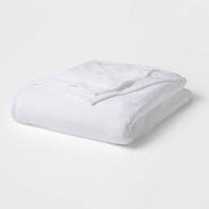 lot 136 image: Solid Plush Bed Blanket - Room Essentials-True White-TwinTwin XL