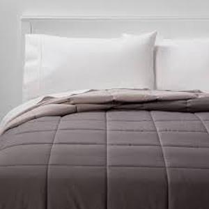 lot 175 image: Reversible Microfiber Solid Comforter - Room Essentials-FullQueen-Dark GrayLight Gray-Slight Smudge on Fabric