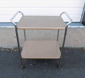 lot 32 image: Vintage 2 Shelf Metal Rolling Cart
