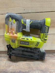lot 8 image: RYOBI ONE 18V 18-Gauge Cordless AirStrike Brad Nailer - CUSTOMER RETURN - RETAIL PRICE $139.99