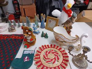 lot 20 image: Folk Art Wood Wall Plaques Set, Christmas, Easter, and Seasonal Decorations and Figurines, Plush Toys, New Display Easels, and More