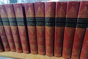 lot 40 image: Vintage 50 Volume Set of Harvard Classics The Five-Foot Shelf of Books including Lectures and The Reading Guide Fifty-Fifth Printing, 1963 Registered Edition
