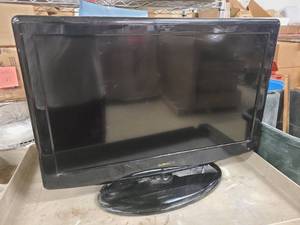 GlobalVue 32 inch wide screen TV