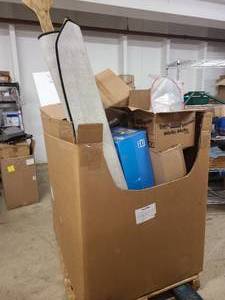 Pallet lot of unsold or unclaimed goods