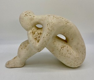lot 104 image: JARU of California Mid-Century Modern Cast Stone Abstract Sculpture - 1980