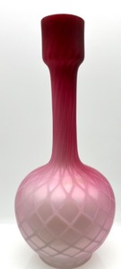 lot 22 image: Vintage Antique Diamond Quilted Bulbous MOP Cranberry Pink Glass Vase - Italy - #2
