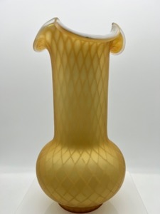lot 39 image: Tall Italian Vintage Diamond Quilted MOP Ruffle Glass Vase