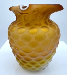 lot 42 image: Italian Trapped Air Dot Folded Lip Glass Vase in Gold