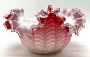 lot 19 image: Antique Victorian Hand Painted Double Herringbone MOP Glass Ruffle Bowl - Cranberry Pink