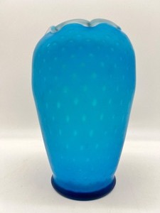 lot 73 image: FENTON Art Glass Blue Overlay Bubble Optic Vase