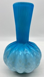 lot 75 image: Antique Vintage Bulbous Quilted Diamond MOP Blue Bud Glass Vase