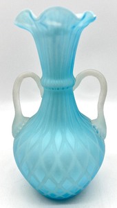 lot 85 image: Vintage Italian Quilted Diamond Double Handled&nbspGlass&nbspEwer Vase in Blue