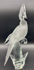lot 121 image: AMANDO POGGI - MURANO Hand Blown Glass Cockatoo - Italy