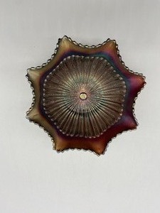 lot 185 image: Northwood Stippled Ray Carnival Glass Bowl
