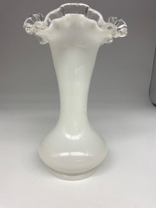 lot 183 image: FENTON Silver Crested Vase