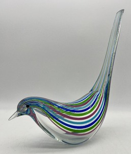 lot 143 image: Fratelli Toso Murano Italy Rainbow Art Glass Filigrana Ribbon Bird