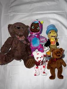 lot 12 image: Hug Me Teddy Bear, Smooch & Curly Beanie Baby Bears, CryBaby Doll