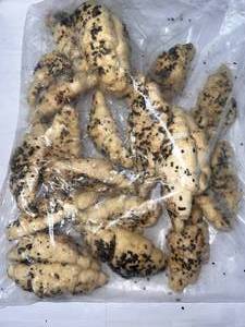 lot 60 image: 25 Count Bag of Frozen Croissants with Chocolate Shavings