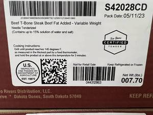 lot 325 image: 7.70 lbs Beef T-Bone Steaks