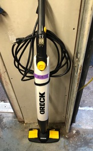 lot 15 image: Excellent working ORECK Steam 100 Steam Cleaner