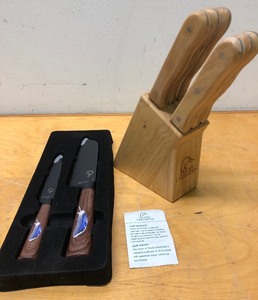 lot 44 image: Pair of Unused Ducks Unlimited Cutlery Knife Sets