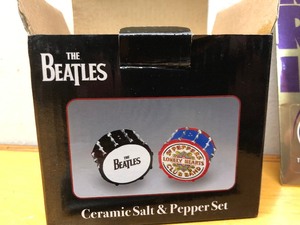 lot 92 image: Gtroup of Brand New Music Related Items - Beatles & PRINCE