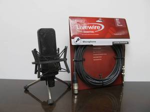 lot 58 image: Quality Working Audio-Technica Model AT4033a Studio Microphone
